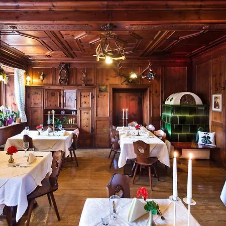 Zum Turm Hotel 3*