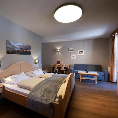 Zum Turm Hotel