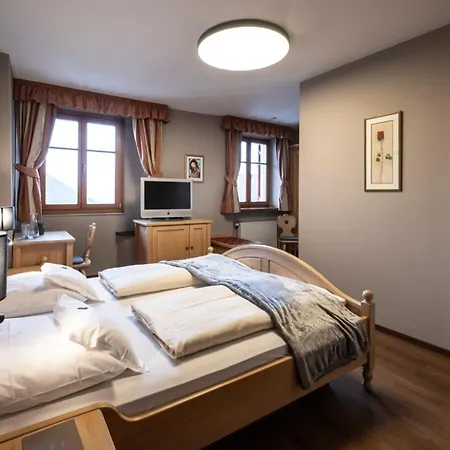 Hotel Zum Turm 3*